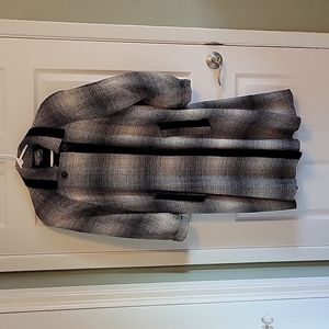 Vintage 1950s plus size woman's wool and velvet trapeze/swing style winter coat